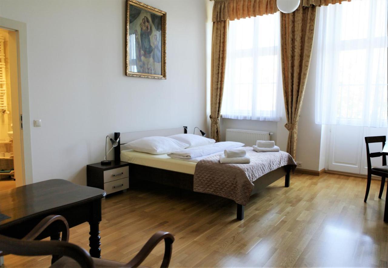 Dom Notre Dame Bed & Breakfast Wroclaw Exterior photo