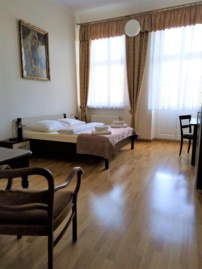 Dom Notre Dame Bed & Breakfast Wroclaw Exterior photo