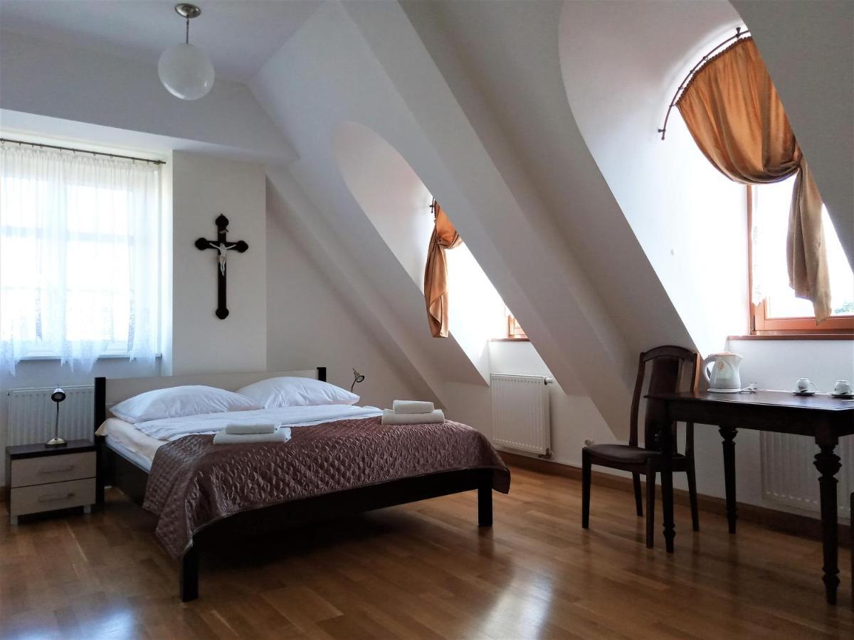 Dom Notre Dame Bed & Breakfast Wroclaw Exterior photo